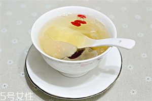 蒸梨可以治感冒嗎？梨怎么吃治感冒？