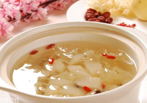 銀耳紅棗湯哺乳期能喝嗎？有著很多好處