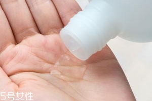 所有的爽膚水都能敷水膜嗎？這4種不適合