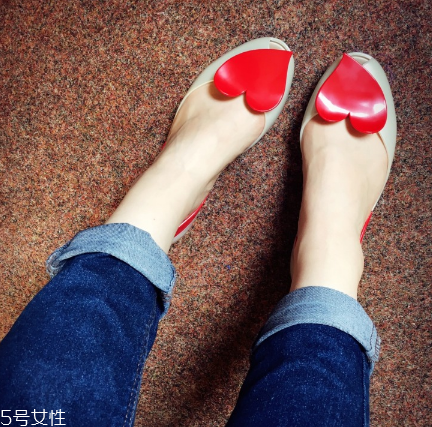 melissa是哪個國家的？女王和公主都愛穿它