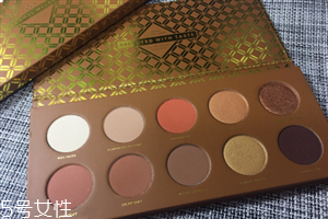 zoeva眼影多少錢？zoeva queens guard眼影盤試色