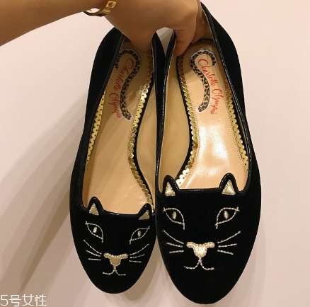 charlotte olympia貓咪鞋多少錢？平底鞋中的萌貨代表
