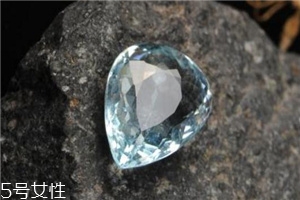 海藍(lán)寶是幾月生辰石？來自大海的生辰祝福