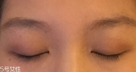 眼影怎么畫會(huì)自然好看？眼影顏色這樣搭配最好看