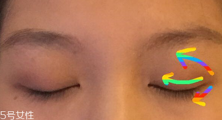 眼影怎么畫會(huì)自然好看？眼影顏色這樣搭配最好看