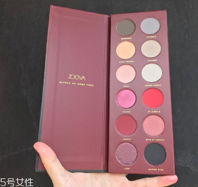 zoeva眼影多少錢？zoeva queens guard眼影盤試色