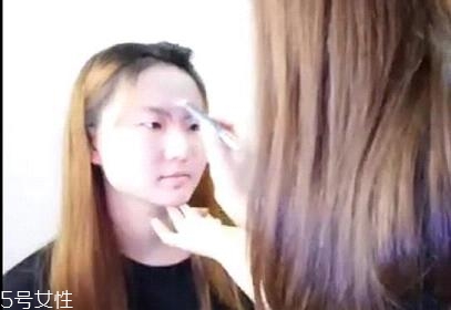 內(nèi)雙怎么畫眼線？?jī)?nèi)雙眼皮畫眼妝技巧