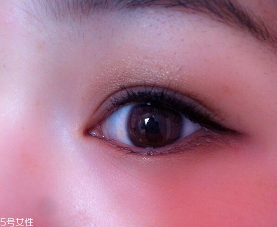 內(nèi)雙怎么畫眼線？?jī)?nèi)雙眼皮畫眼妝技巧
