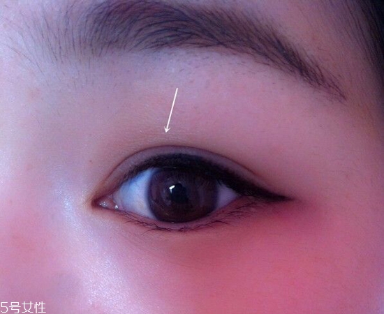 內(nèi)雙怎么畫眼線？?jī)?nèi)雙眼皮畫眼妝技巧