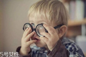 哪些因素會影響寶寶的視力？8大因素需注意