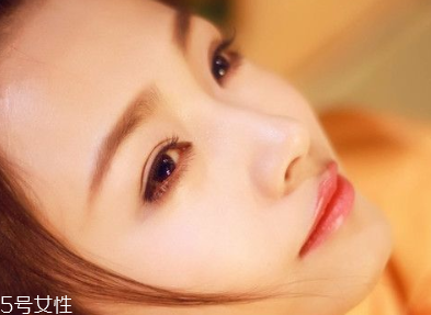 蓓昂斯卸妝水可以卸眼唇嗎？卸除眼妝小貼士