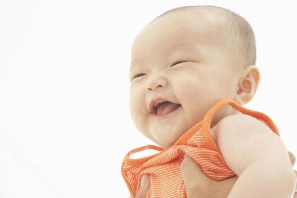 怎樣選擇枕頭讓寶寶睡得更好？從這4點進行選擇