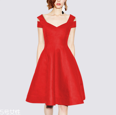 冬天紅色衣服怎么搭配？冬天就要紅