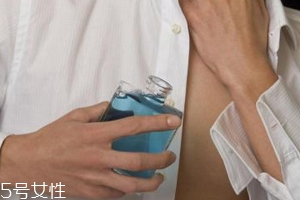 男士香水什么時(shí)候噴最好？出門前二十分鐘