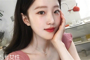眼影需要卸妝嗎？閃亮海灘眼妝教程