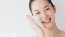 精華水購買要注意哪些成分？看清成分排位