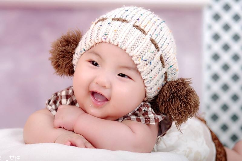 怎樣防止嬰幼兒弱視問題？三種方法合理預(yù)防