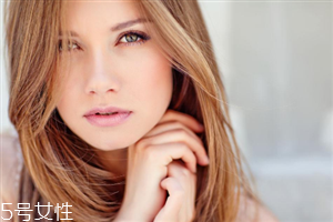 開眼角拆線后洗臉要注意什么？開眼角術(shù)后的保養(yǎng)