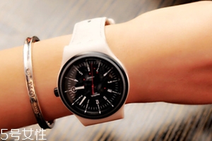 swatch手表怎么調(diào)日期和時(shí)間？
