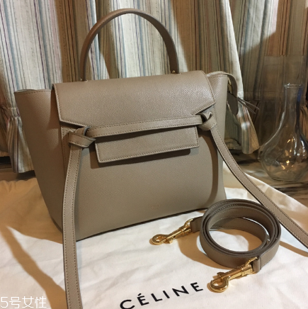 celine鯰魚包尺寸一共幾個(gè)？時(shí)尚大咖都愛它