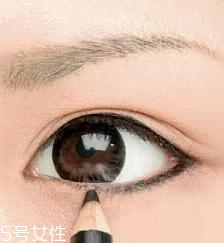 眼線液筆不出水怎么辦？畫眼線的常見誤區(qū)