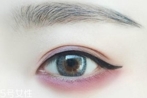 內(nèi)眼線(xiàn)一定要畫(huà)嗎？畫(huà)好睫毛根部