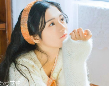 怎么選擇適合自己的襯衫？穿對(duì)了顯年輕