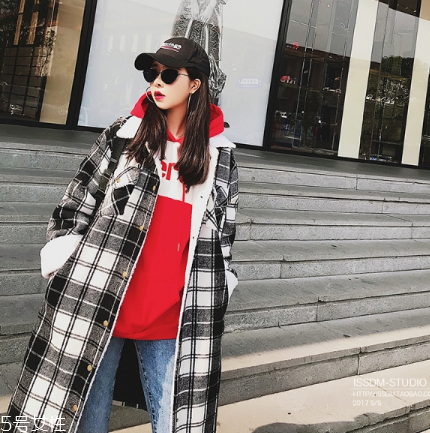 紅色衛(wèi)衣適合什么人穿？紅紅火火過新年