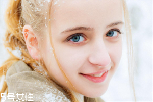 孕睫術(shù)多久后做美瞳線？孕睫術(shù)眼睛腫緩解小妙招