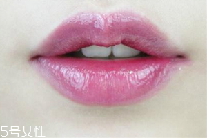 ysl唇釉怎么涂出玻璃唇？打造獨(dú)特唇色