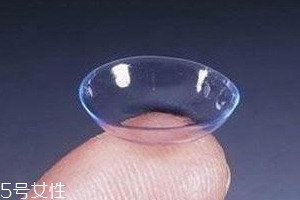 隱形眼鏡怎么戴？野蠻動(dòng)作不可取