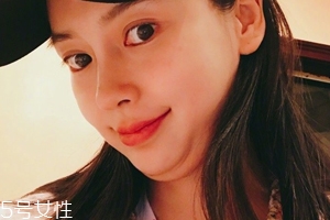 雙下巴怎么減最有效？日常習(xí)慣要注意