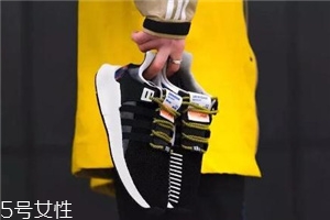 阿迪達斯有加絨鞋嗎？冬天也能穿的運動鞋