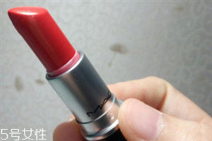 mac sweet sakura適合黃皮嗎？口紅要選擇適合自己的