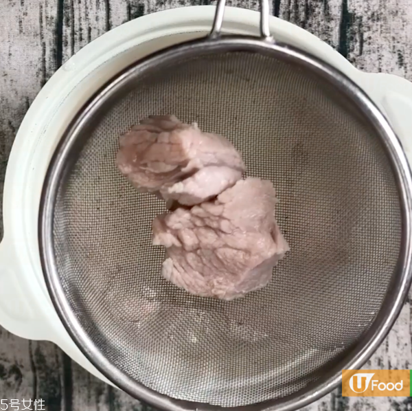 龍脷葉蘋(píng)果瘦肉湯的做法 化痰止咳