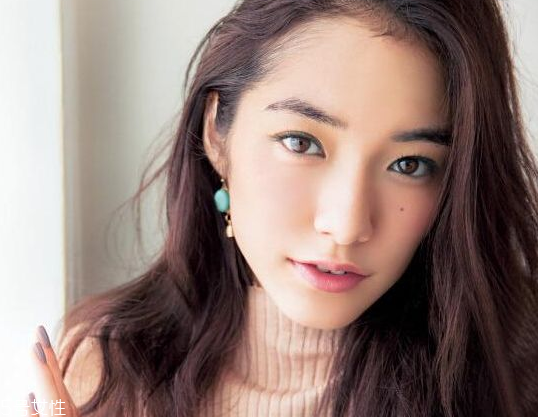 唇釉怎么涂均勻？涂出滿滿女人味