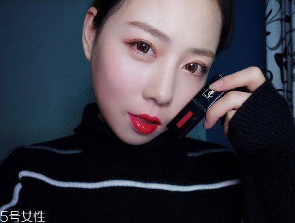 ysl圣羅蘭黑管唇釉哪個(gè)顏色好看？持久度加分