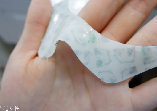 pandaw潘達眼膜可以敷多久？潘達眼膜要洗嗎