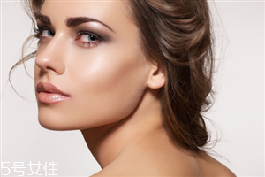 眼睫毛怎么保養(yǎng)？損傷睫毛的壞習(xí)慣