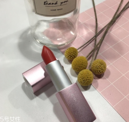 花西子是什么牌子？國貨新星品牌