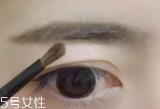 新買的眉粉刷有騷味是怎么回事？羊毛質地正?，F(xiàn)象