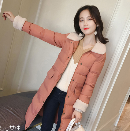小個(gè)子女生適合什么款式棉服？打造冬日浪漫情緣