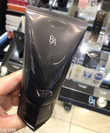 pola黑ba洗面奶好用嗎？挑不出毛病的一款洗面奶