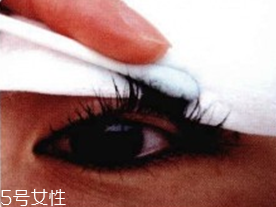 睫毛訂書機(jī)是什么？這十款睫毛膏讓你輕松放大雙眼