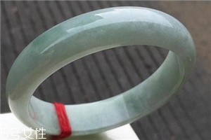 糯種翡翠屬于什么檔次？翡翠的價(jià)值你清楚嗎