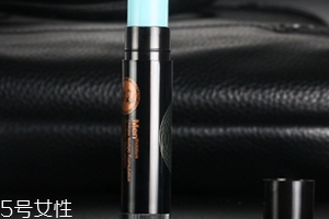 唇膏和唇釉哪個好用？唇膏vs唇釉