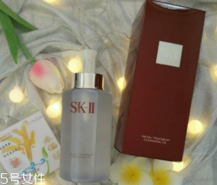 卸妝油哪個(gè)牌子好用？網(wǎng)紅卸妝油盤點(diǎn)