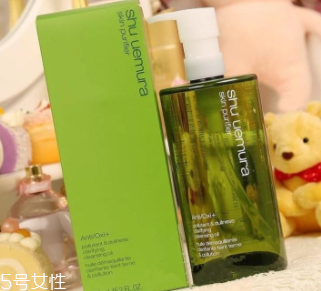 卸妝油哪個(gè)牌子好用？網(wǎng)紅卸妝油盤點(diǎn)