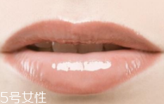 嘴唇干裂是一種病嗎？治療口角炎從改善習(xí)慣入手