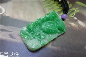 翡翠a貨是什么意思？千萬別誤解了